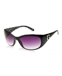 Sexy, young and adventurous - GUESS combines fashion fantasy with innovative designs and fashion forward trends. Sexy, young and adventurous - GUESS combines fashion fantasy with innovative designs and fashion forward trends.