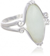Sterling Silver Oval Green Jade Ring Sterling Silver Oval Green Jade Ring