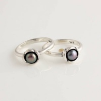 925 Sterling Silver Pandora Inspired Ring with Purple Pearl Size 8 925 Sterling Silver Pandora Inspired Ring with Purple Pearl Size 8