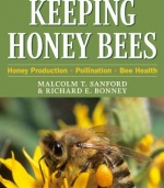 Storey's Guide to Keeping Honey Bees: Honey Production, Pollination, Bee Health (Storey's Guide to Raising)