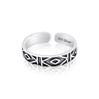 Sterling Silver 925 Antique Diamond Design Toe Ring. Nickel Free Adjustable Fit Solid Band One Size Fits All. Polished Sterling Silver 925 Antique Diamond Design Toe Ring. Nickel Free Adjustable Fit Solid Band One Size Fits All. Polished