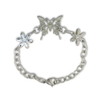 Stylish Ladies 8.5 Inch Butterfly and Flower Stainless Steel Bracelet Stylish Ladies 8.5 Inch Butterfly and Flower Stainless Steel Bracelet
