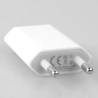 USB Power Adapter charger for Apple iPhone 4 220V for use in Europe USB Power Adapter charger for Apple iPhone 4 220V for use in Europe