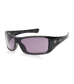 When original style refuses to follow anyone's lead, this is where it goes. Oakley carved clean lines with assertive angles so these Antix sunglasses could balance the fulcrum between street sophistication and outspoken attitude. A single continuous lens of pure Plutonite strafes the front of this lightweight polycarbonate O Matter frame, and Polaric Ellipsoid geometry extends your peripheral view. Thanks to Oakley's High Definition Optics (HDO), visual clarity and impact resistance that meet ANSI Z87.1 standards, these shades are ready for whatever life sends your way.