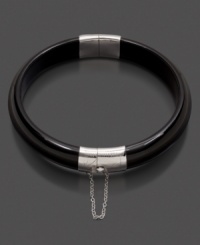Add drama to any outfit with this smooth sterling silver onyx (10.5 x 13 mm) bangle bracelet. Approximate diameter: 2-1/2 inches. Add drama to any outfit with this smooth sterling silver onyx (10.5 x 13 mm) bangle bracelet. Approximate diameter: 2-1/2 inches.
