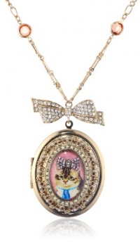 Betsey Johnson Vintage Kitty Cameo Locket Long Pendant Necklace, 31 Betsey Johnson Vintage Kitty Cameo Locket Long Pendant Necklace, 31