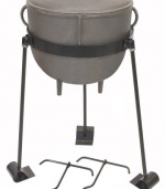 Bayou Classic CI-7411, 4-Gal. Cast Iron Stew Pot, Cast Iron Lid, Tripod Stand with Foot Pads, and 2 Lift Hooks