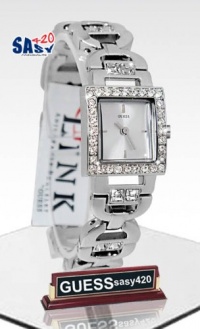 GUESS U95162L1 Feminine Shine + Sparkle Watch in Silver GUESS U95162L1 Feminine Shine + Sparkle Watch in Silver