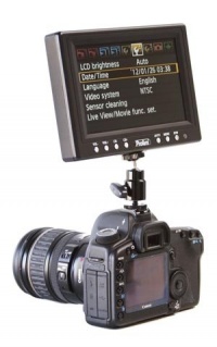 ProAm USA 7 On-Camera LCD Video Monitor Kit with RCA AV Inputs ProAm USA 7 On-Camera LCD Video Monitor Kit with RCA AV Inputs
