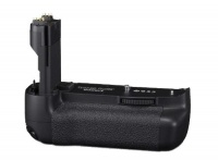 Canon BG-E7 Battery Grip for the EOS 7D Digital SLR Camera (Retail Package) Canon BG-E7 Battery Grip for the EOS 7D Digital SLR Camera (Retail Package)